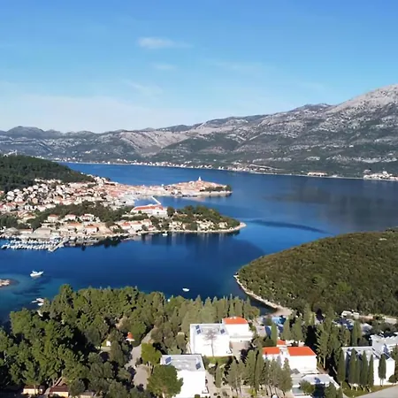 Jana Apartman *